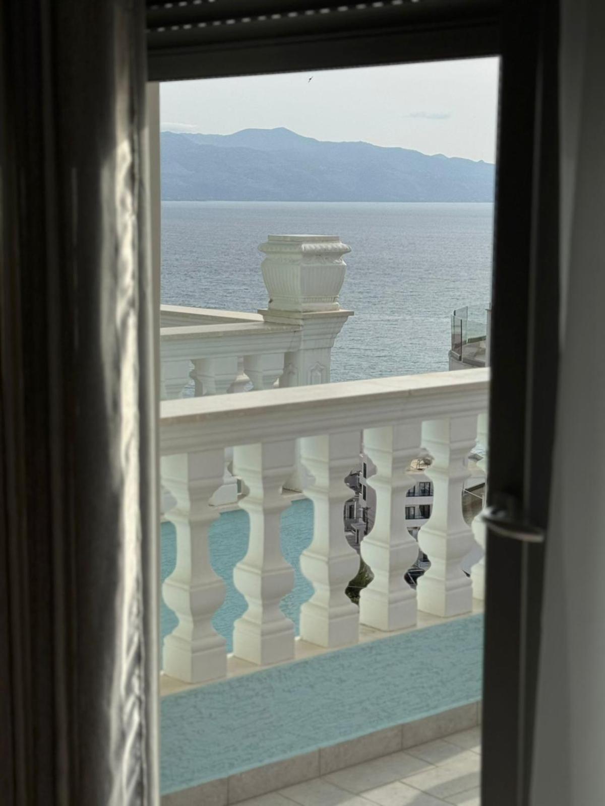 Hotel Abedini Sarande Exterior photo