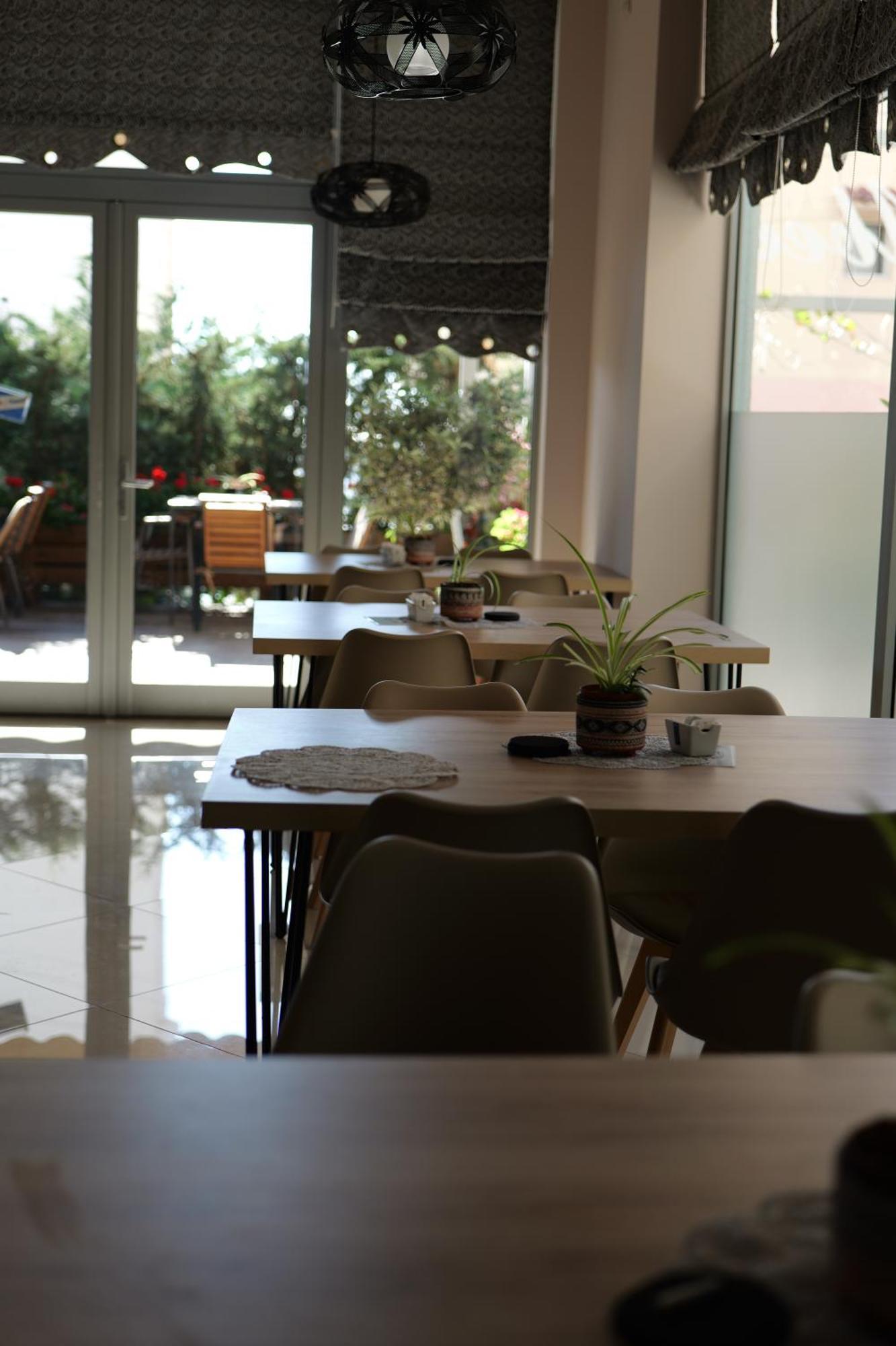 Hotel Abedini Sarande Exterior photo
