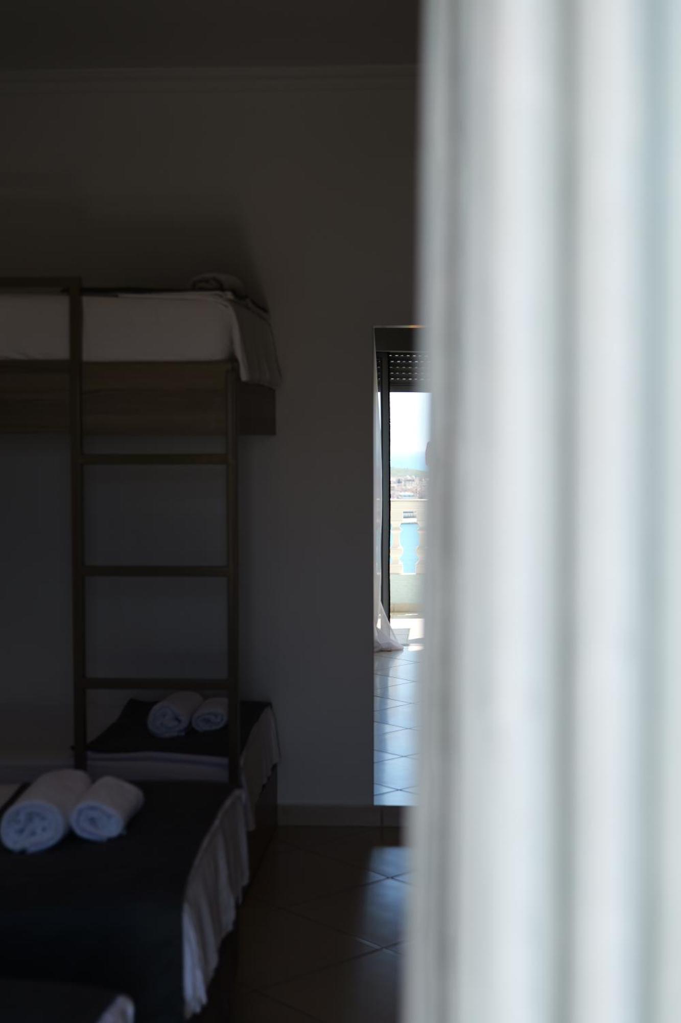 Hotel Abedini Sarande Exterior photo
