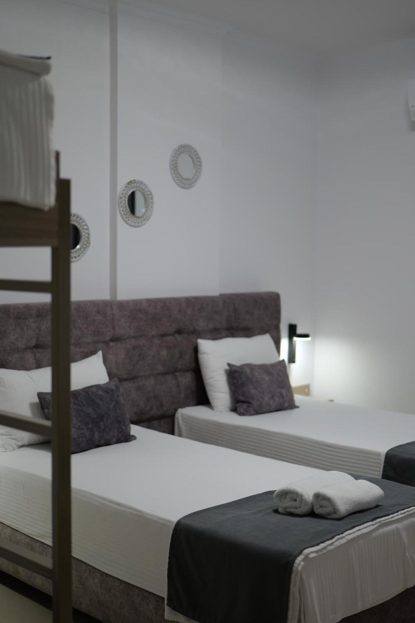 Hotel Abedini Sarande Exterior photo